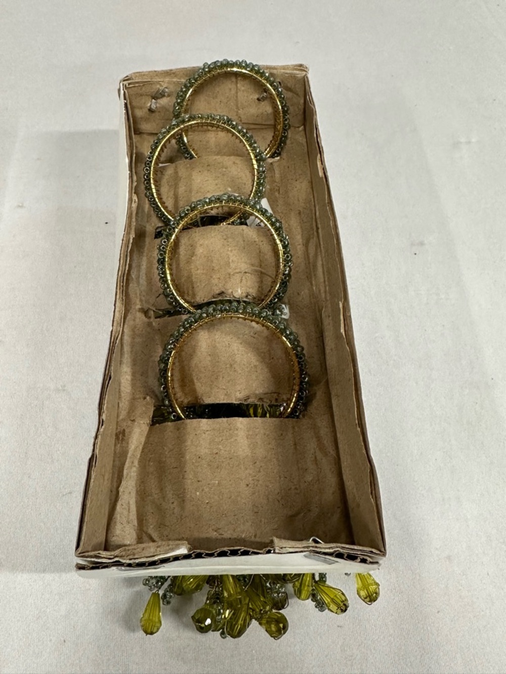 Kim Seybert NYC Napkin Rings (set of 4) - Picture 4 of 7